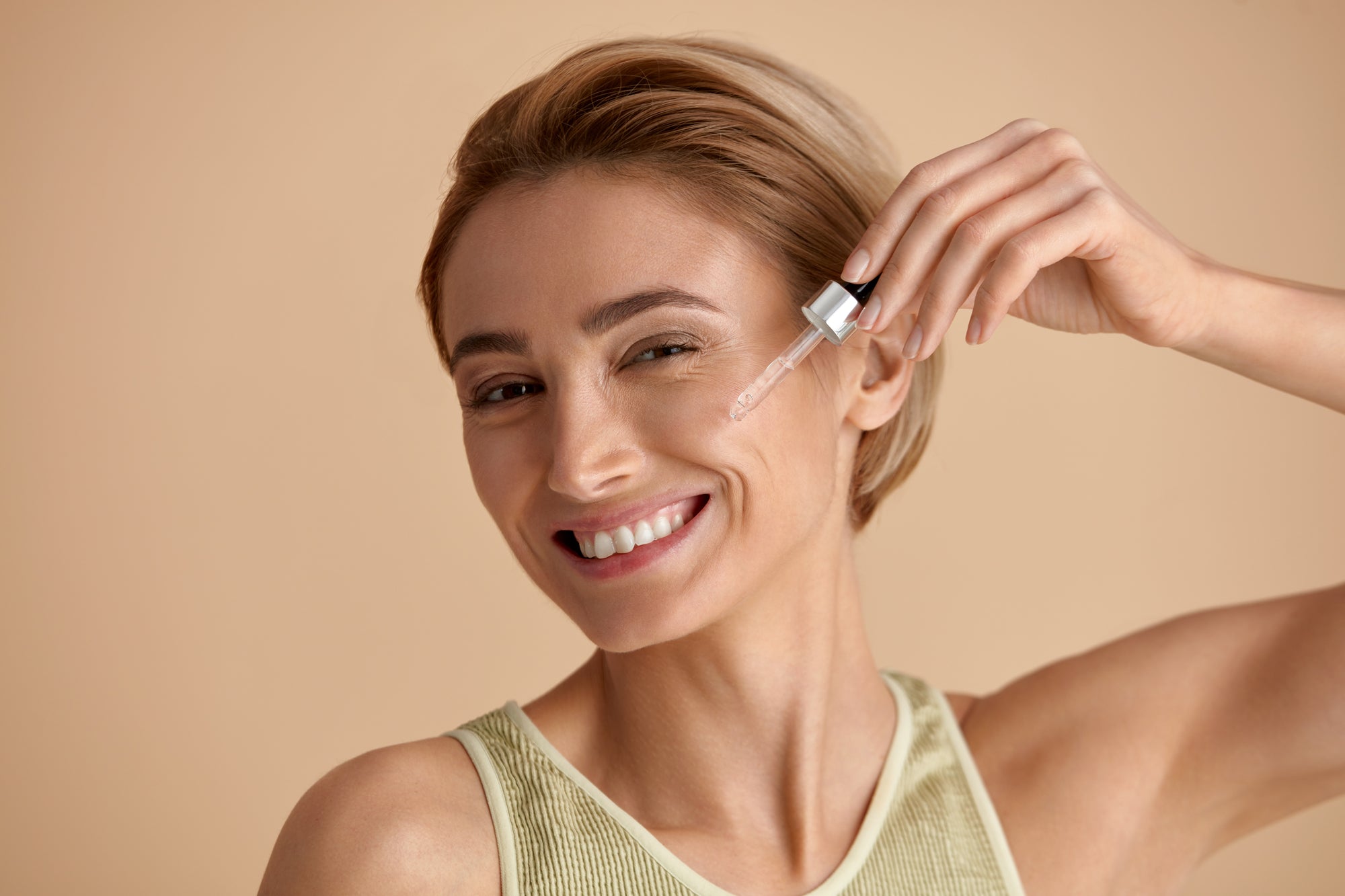 The Best Hyaluronic Acid Serum For Healthy, Hydrated Skin